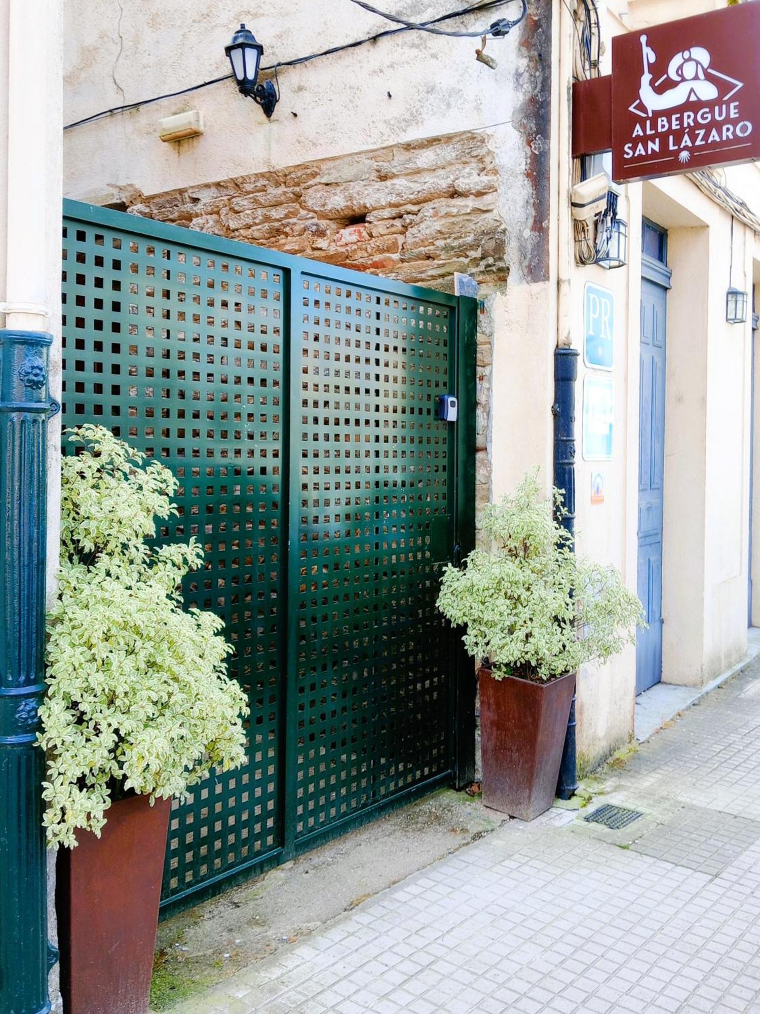 Albergue San Lazaro Sarria Extérieur photo