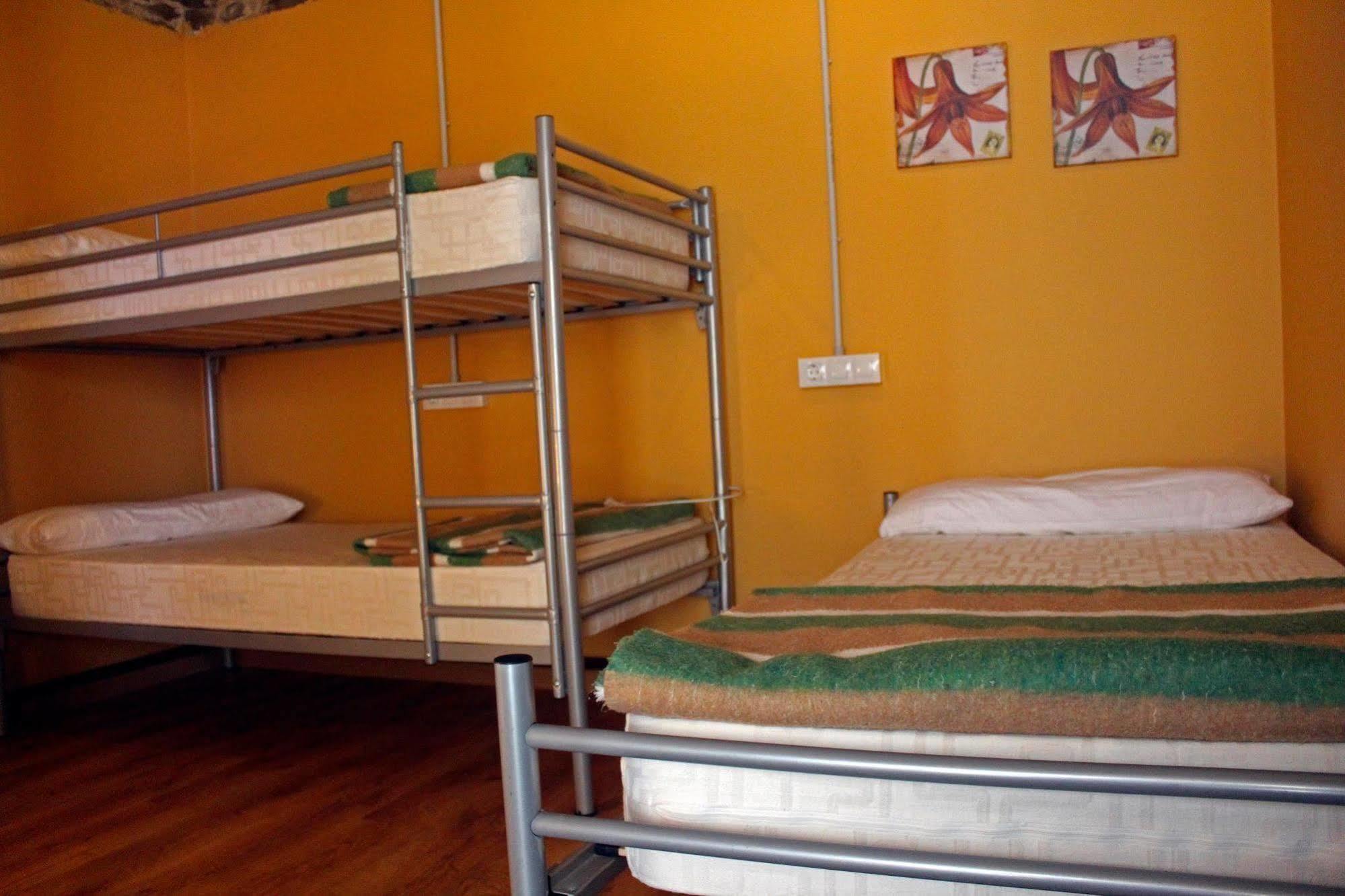 Albergue San Lazaro Sarria Extérieur photo