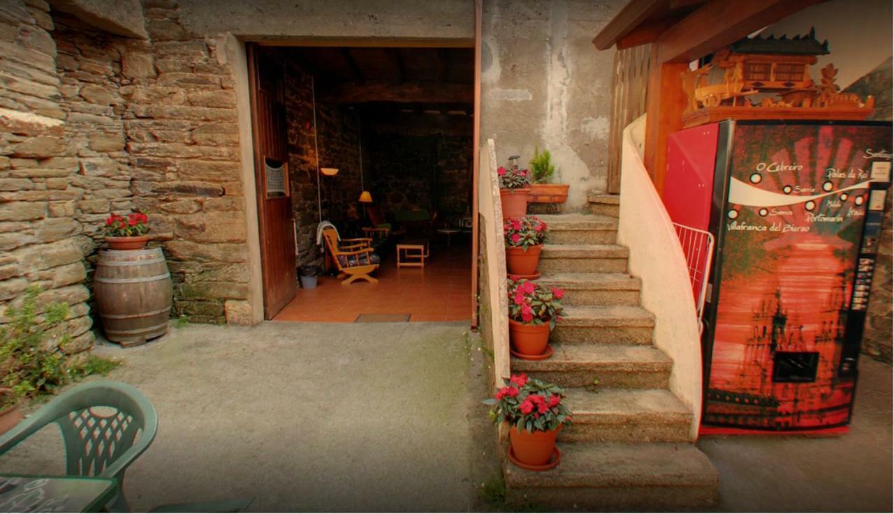 Albergue San Lazaro Sarria Extérieur photo